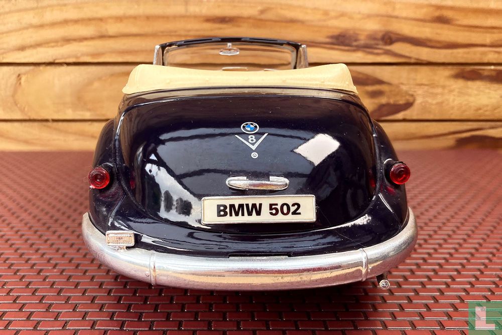 BMW 502
