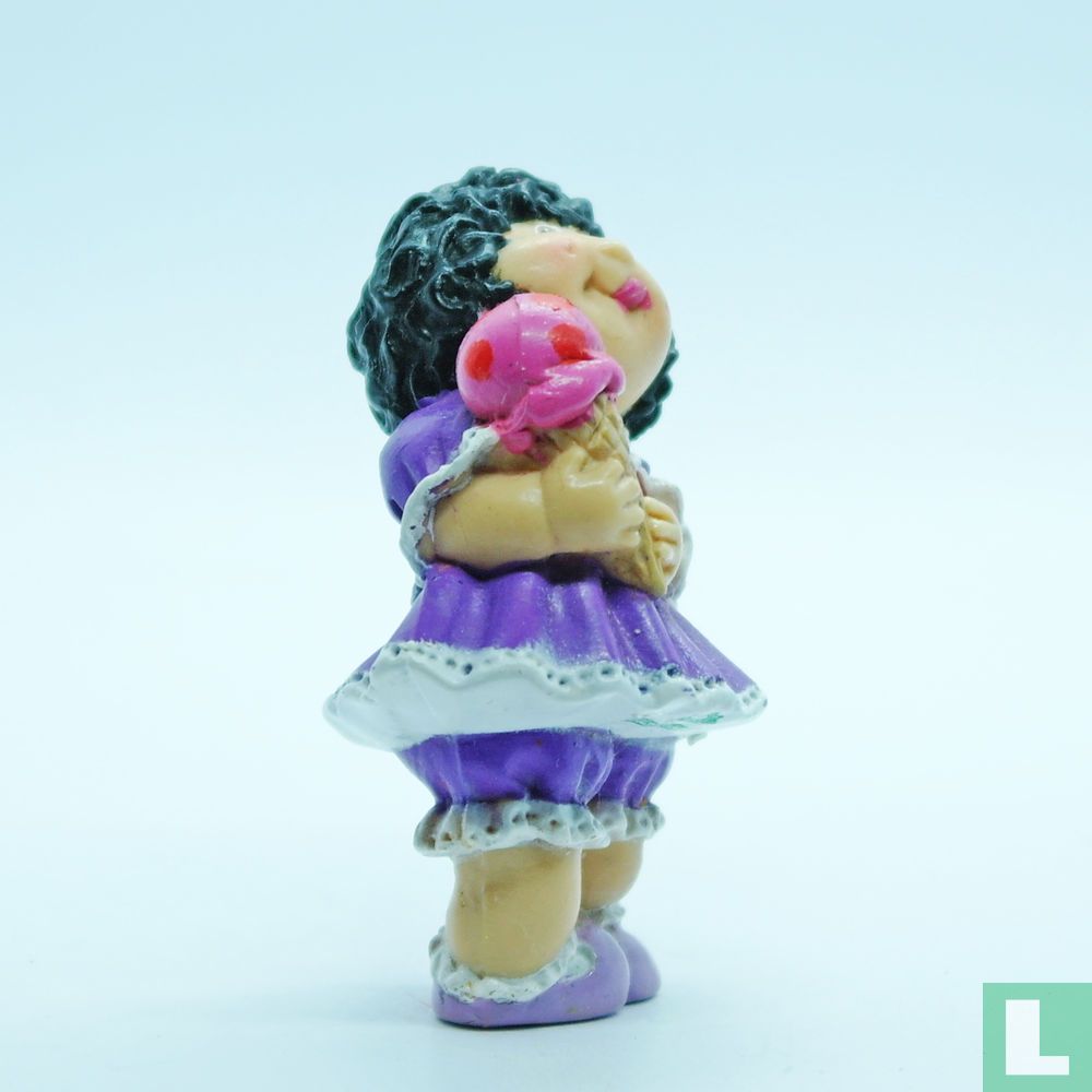 Cabbage Patch Kid mit Eis