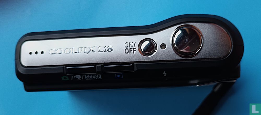 COOLPIX L18
