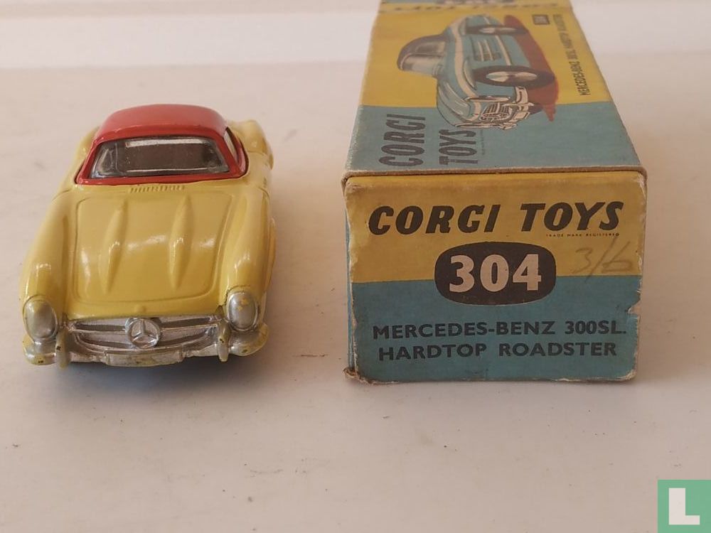 Miniature Corgi Toys 304 Mercedes-Benz 300SL Hardtop Roadster - Vintage, époque Dinky