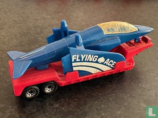 Low Bed Trailer 'Flying Aces'