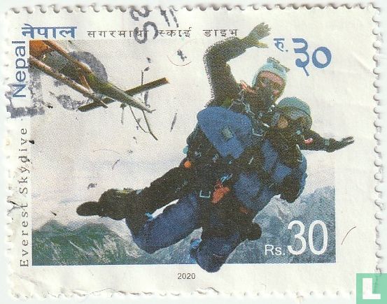 skydiving at Mt Everest