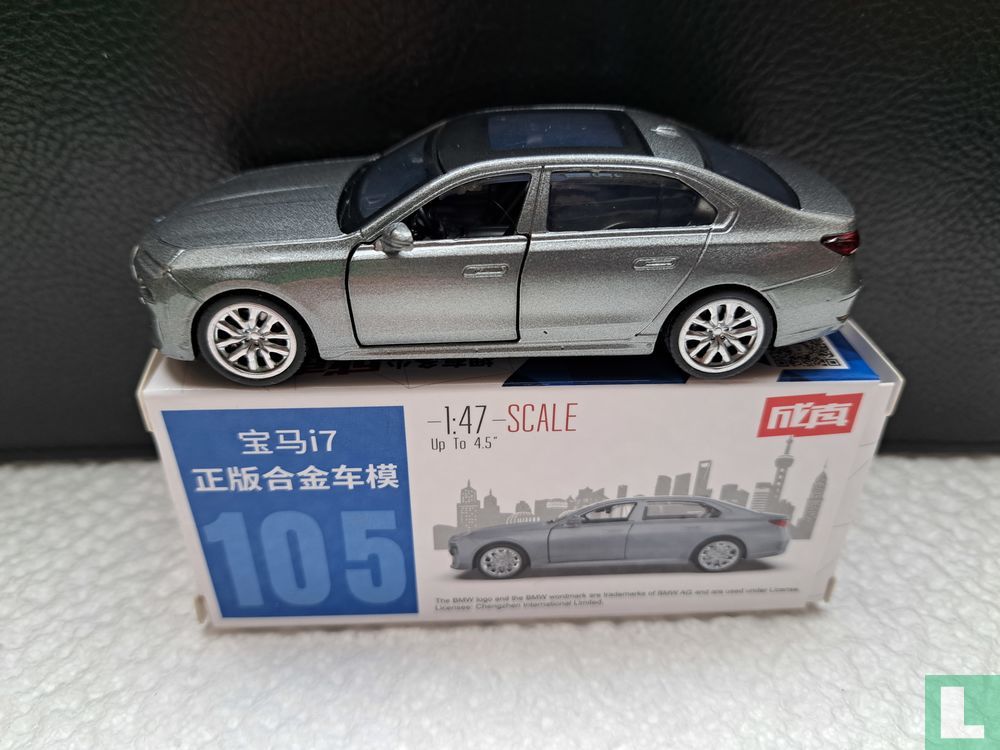 BMW i7