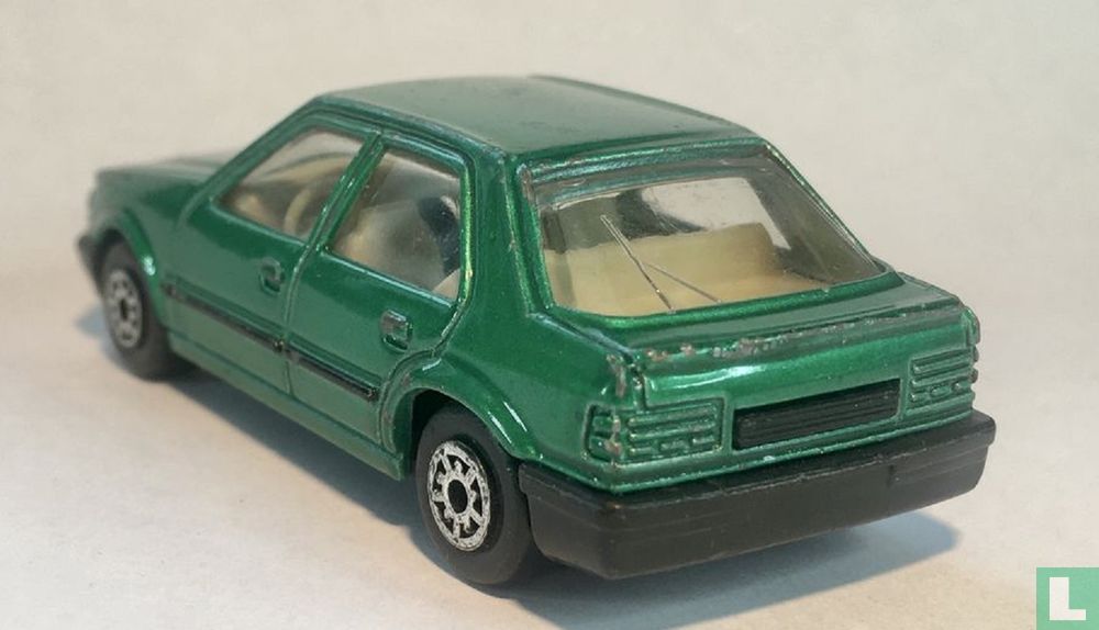 Peugeot 309