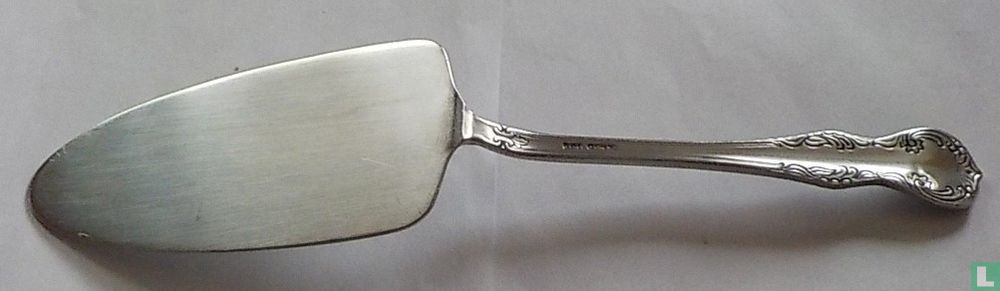 Cake server