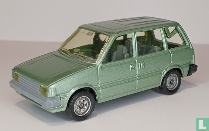 Nissan Prairie