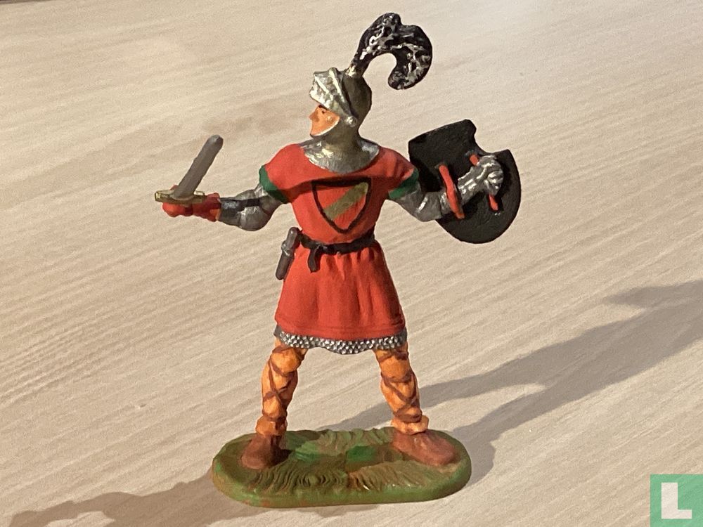 Chevalier avec épée et bouclier