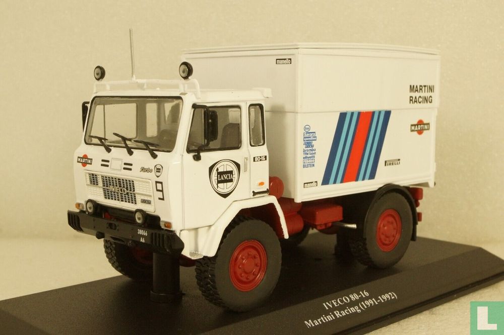 ミニカー altaya IVECO 80-16 & Land Lover 110 Iveco 80-16 'Martini Racing' 16 (2021) - Altaya - LastDodo