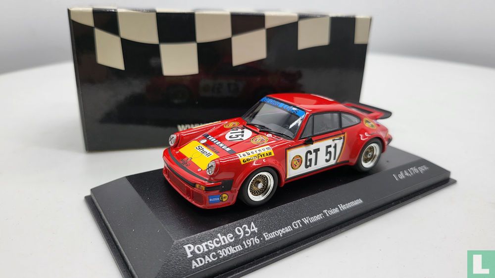 Porsche 934