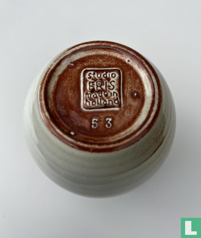 Vase 53 - gray