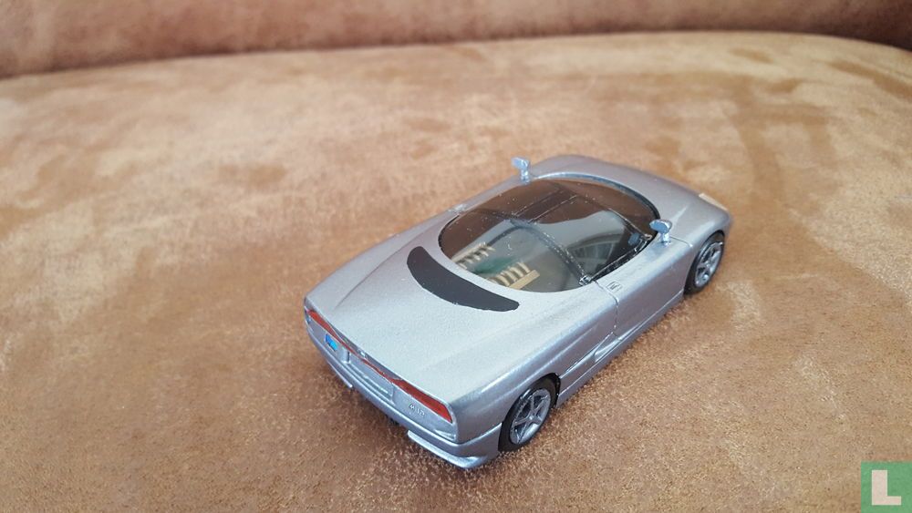 BMW Nazca M12