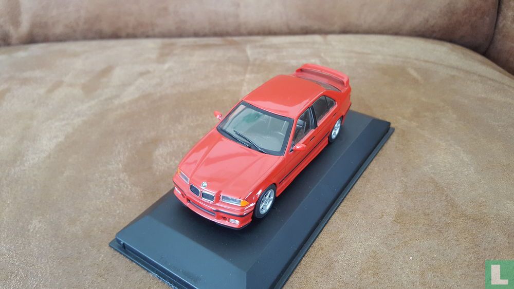 BMW 318is