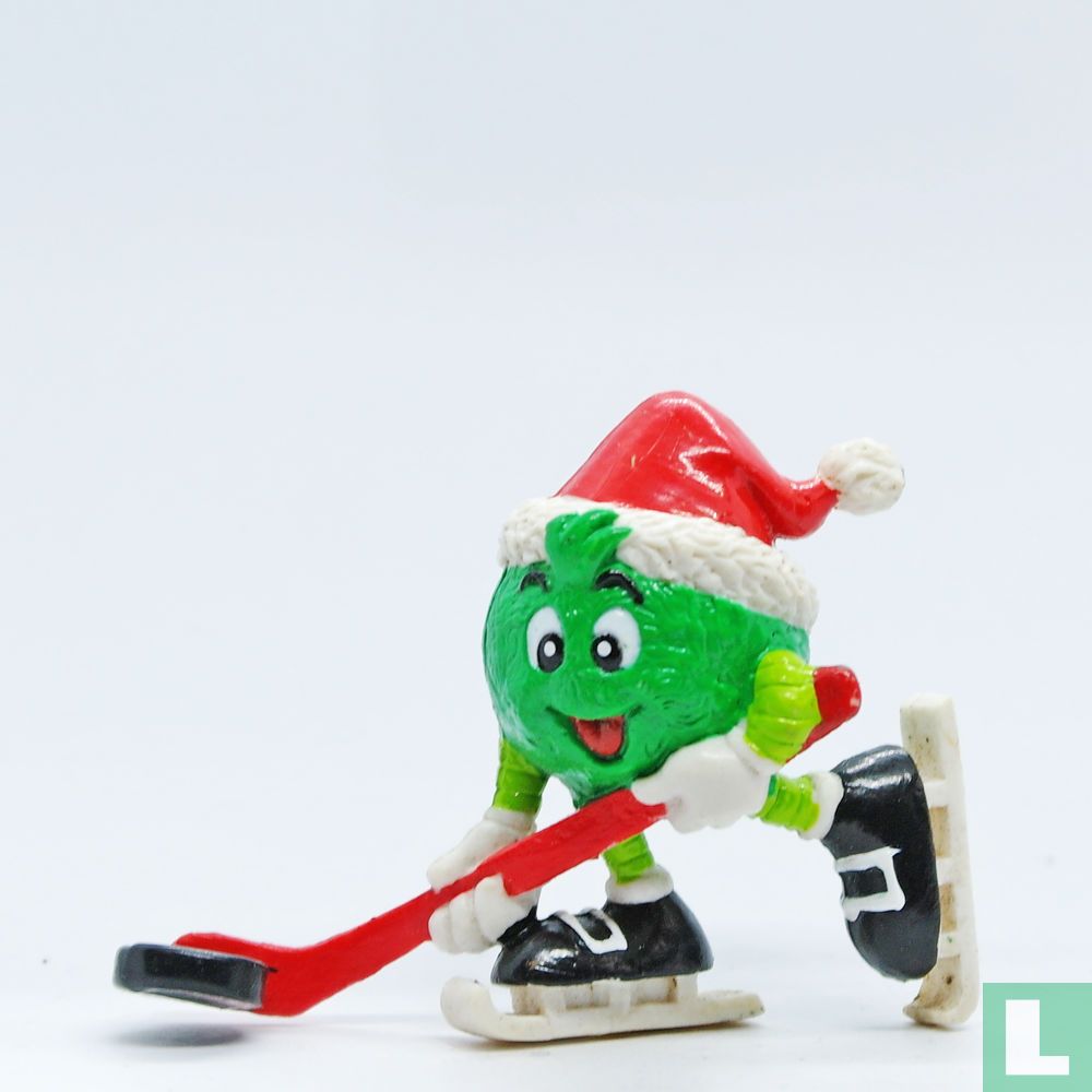 Booly on skis