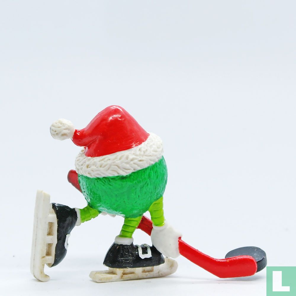 Booly on skis