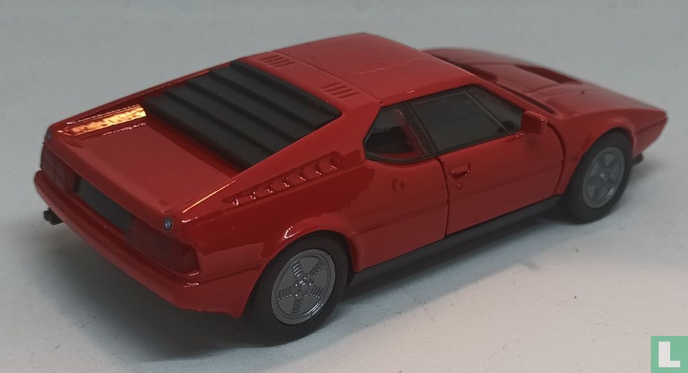 BMW M1