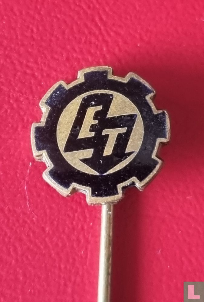 E T