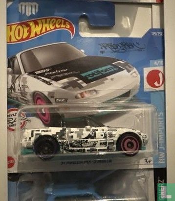 Mazda MX-5 Miata 