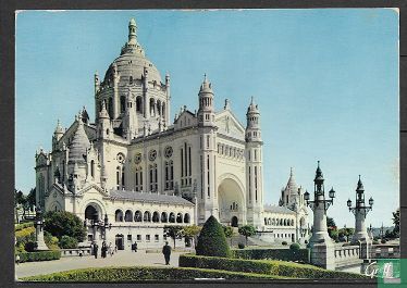 La basilique Sainte Thérèse