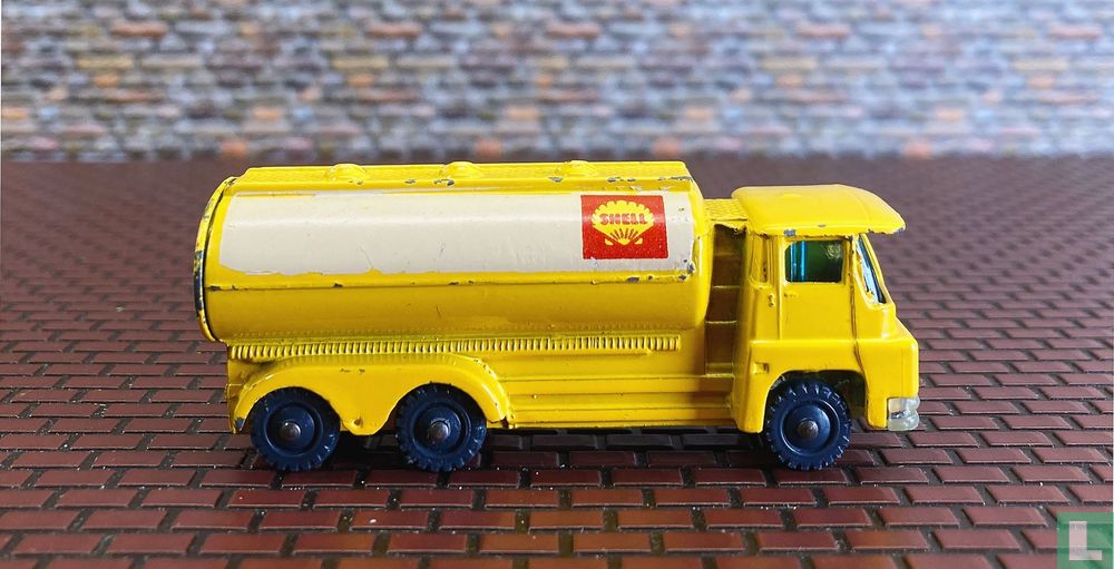 Guy Warrior Tanker Shell