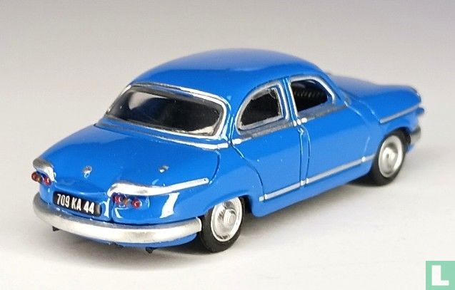 Panhard PL 17