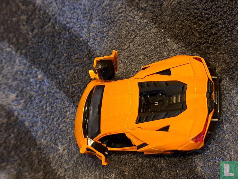Lamborghini Revuelto