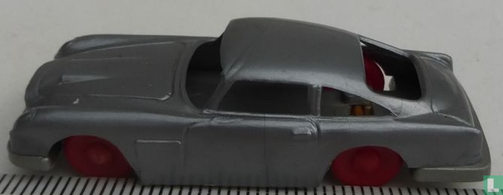 Aston Martin DB 5 