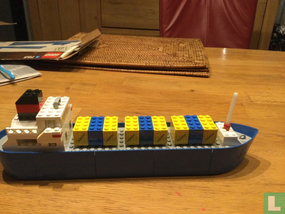 Lego315-2  container schip