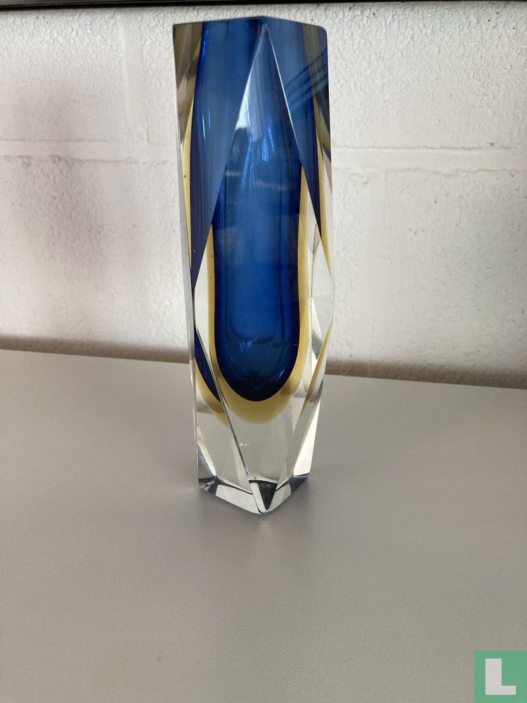 Vase à facettes Murano