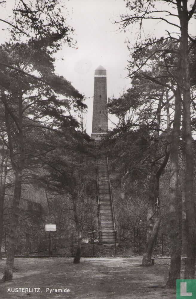 Austerlitz, Pyramide