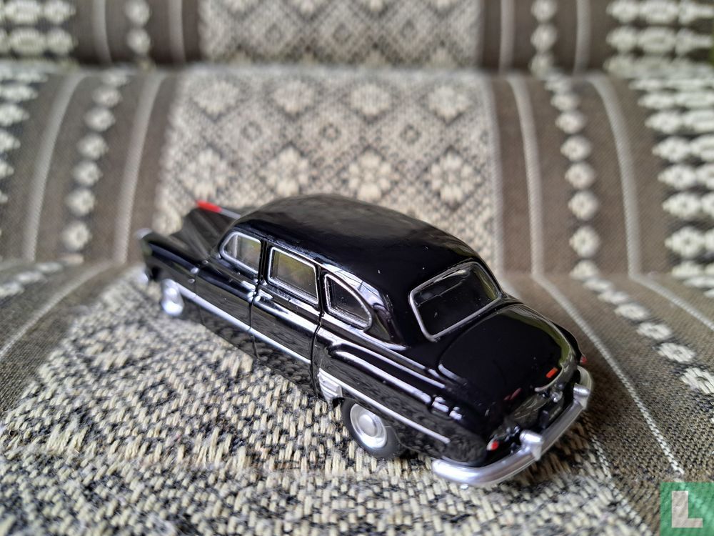 GAZ-12 ZIM