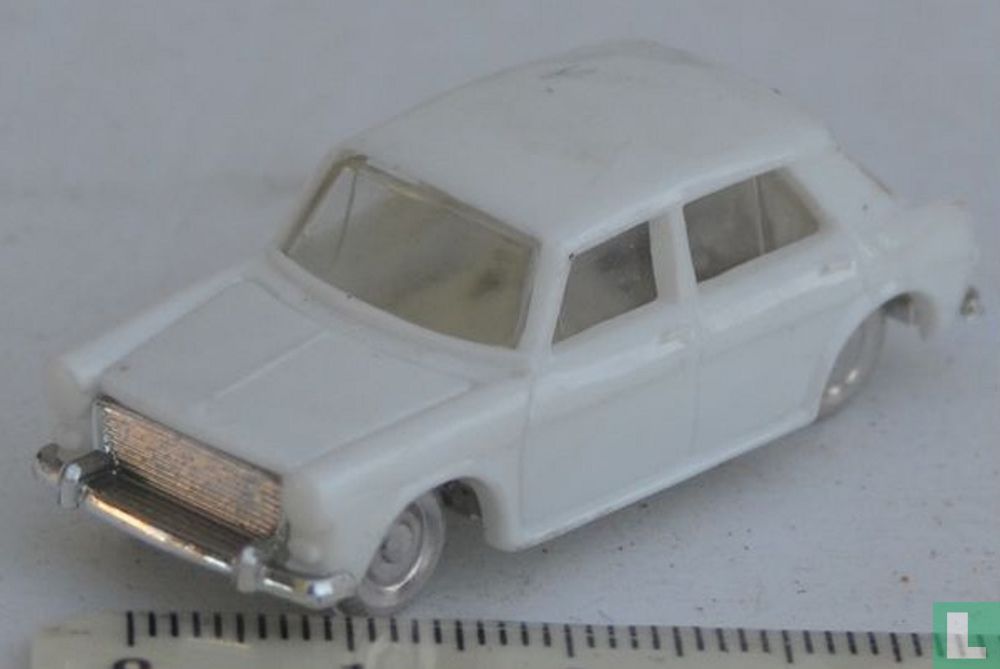 Morris 1100