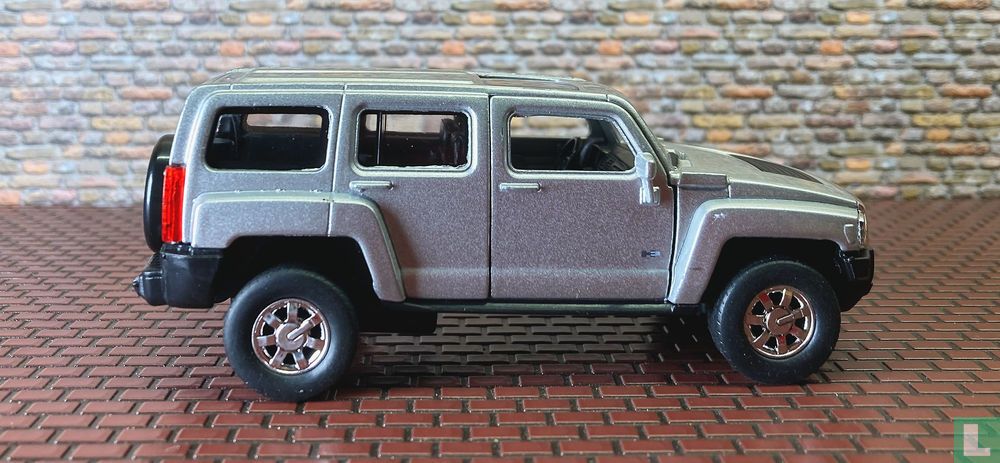 Hummer H3