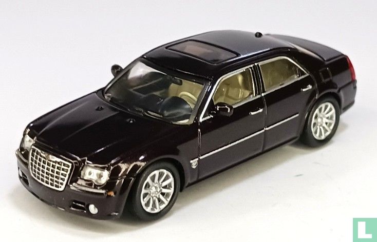 Chrysler 300C HEMI SRT8