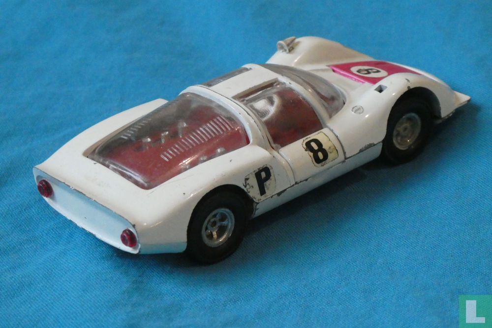 Porsche Carrera 6 #8