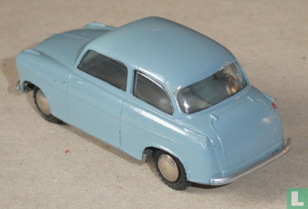 Lloyd Alexander 600
