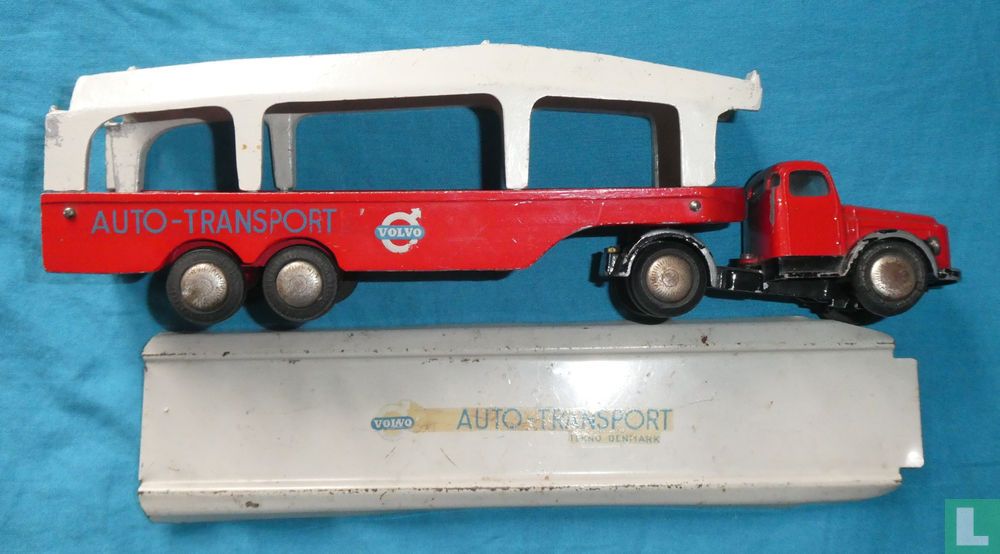 Volvo 'AUTO - TRANSPORT'