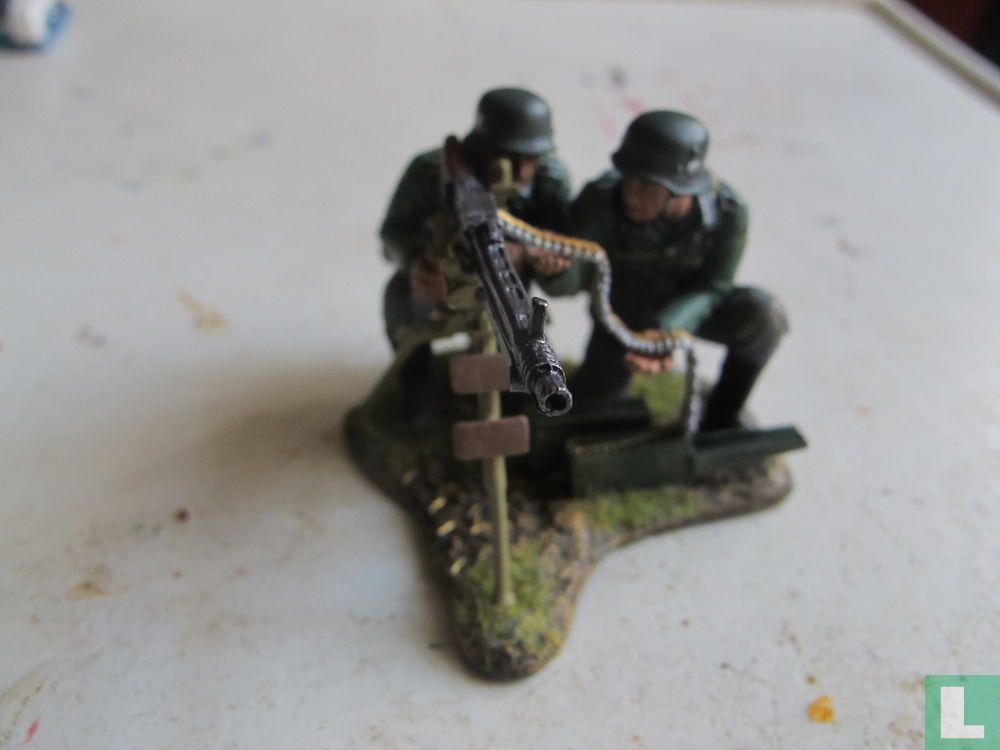 MG42 gun crew