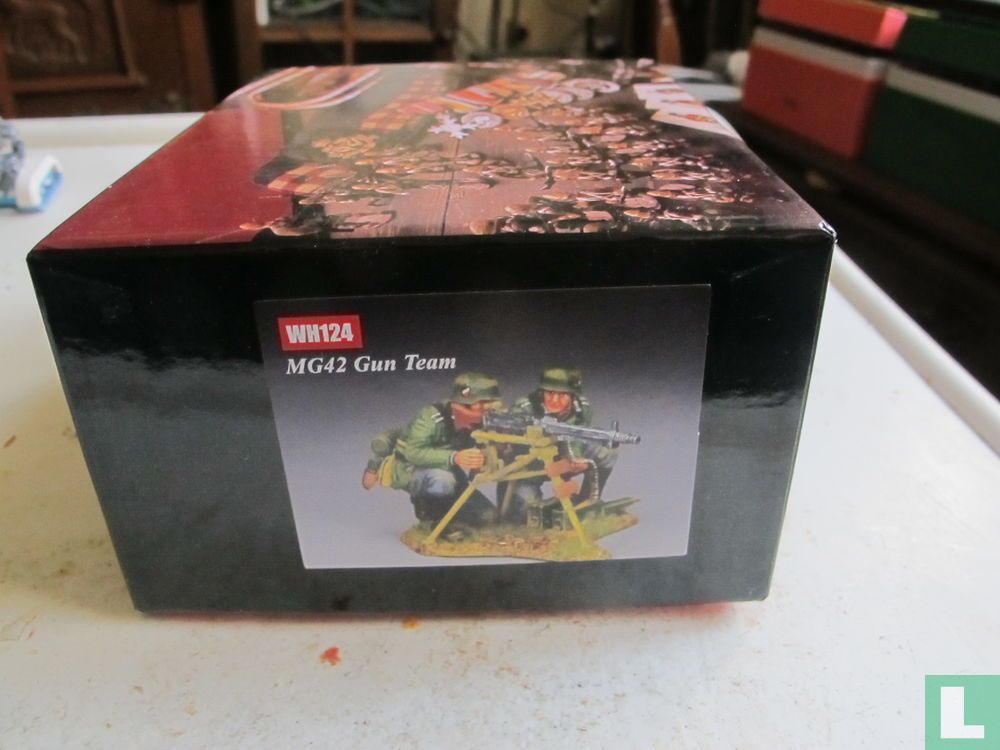 MG42 gun crew