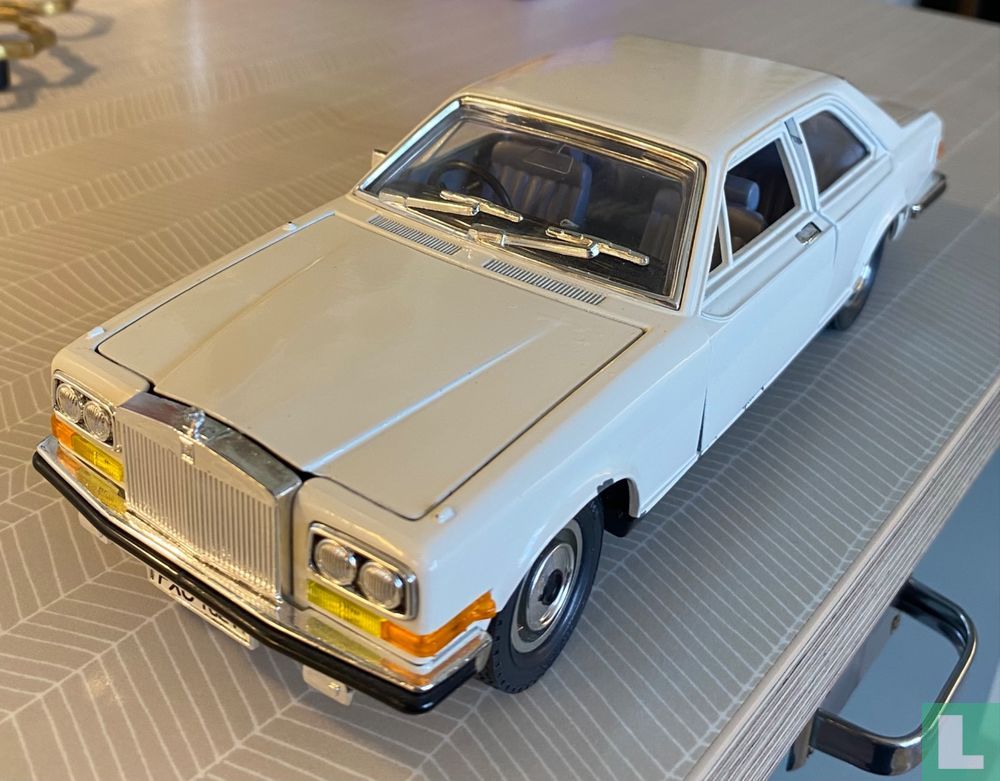 Rolls-Royce Camargue