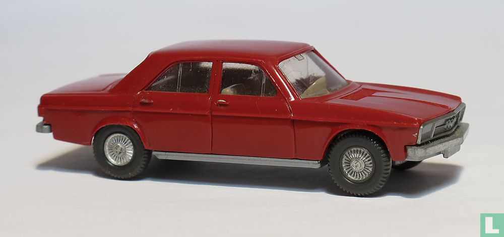 Audi 100