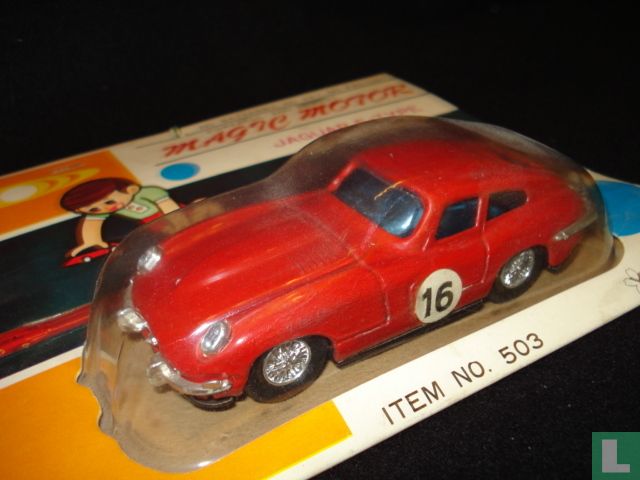 Jaguar E-type #16