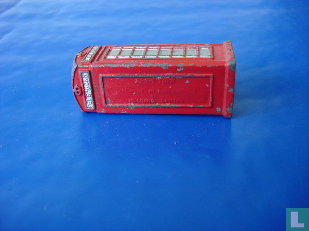 Telephone call box