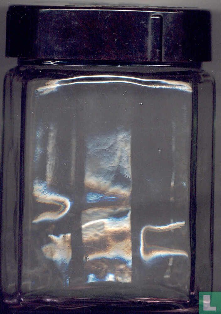 Nozon storage jar