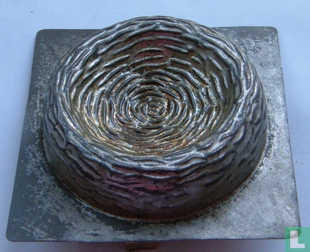 Nest