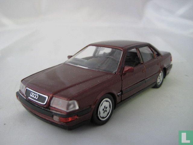 Audi V8 