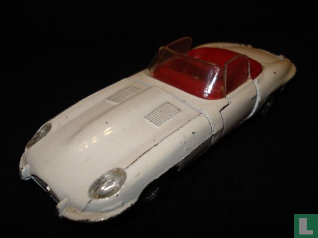 Jaguar E-type