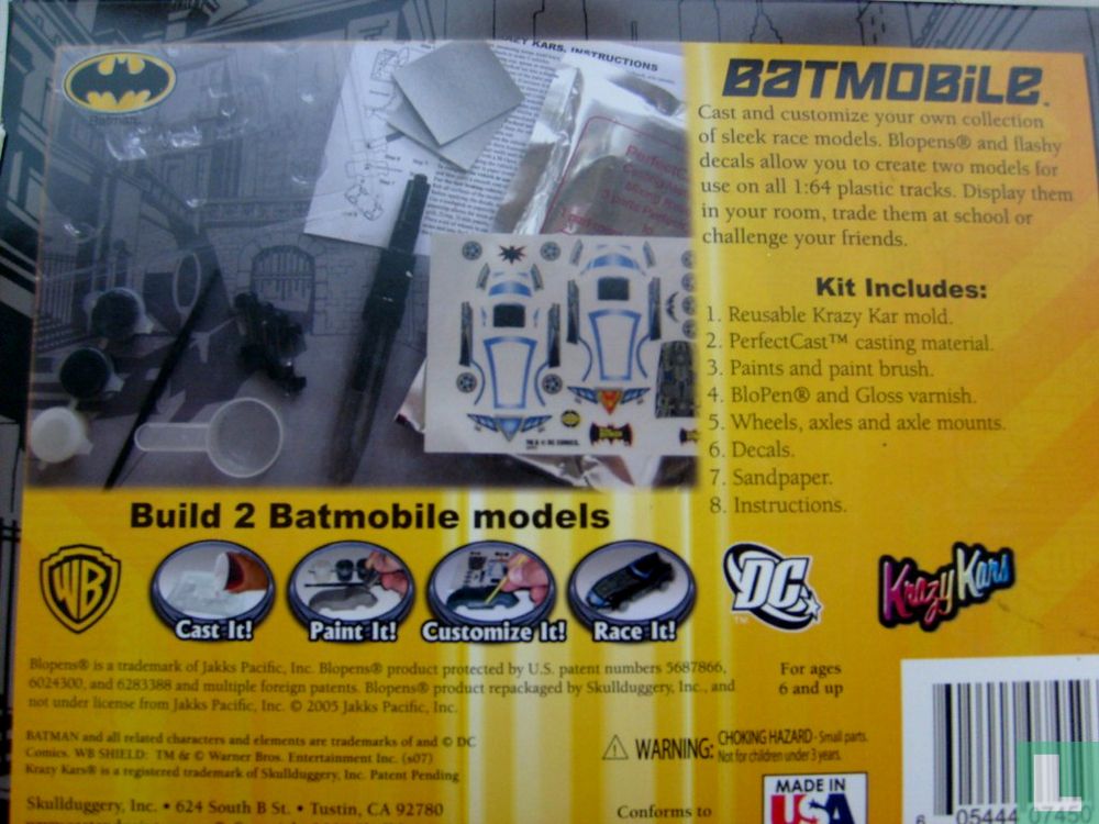 Batmobile Cast & Paint Model Kit