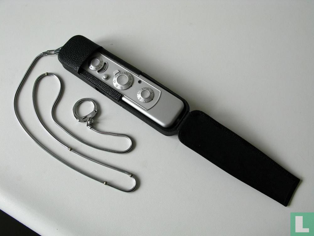 Minox C