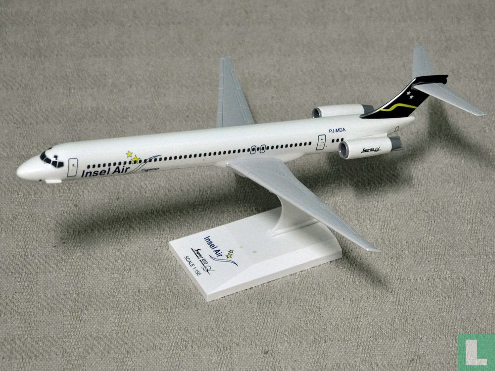 Insel Air - MD83