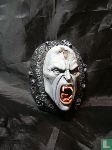 Vampire resin wall plaque